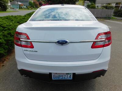 2018 Ford Taurus SE   - Photo 10 - Shoreline, WA 98133