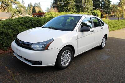 2010 Ford Focus SE   - Photo 1 - Shoreline, WA 98133