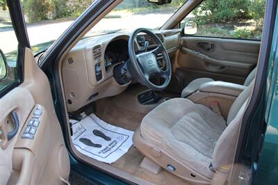 1998 Chevrolet Blazer LS 118K MILES   - Photo 5 - Shoreline, WA 98133