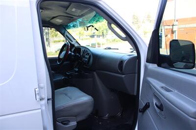 2006 Ford E-250   - Photo 13 - Shoreline, WA 98133