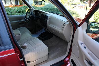 1997 Ford Explorer XLT   - Photo 13 - Shoreline, WA 98133