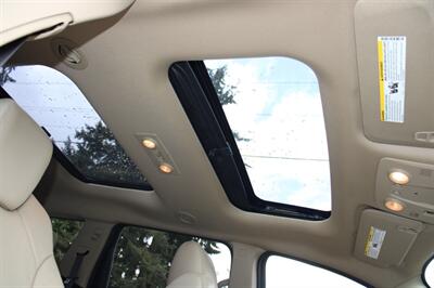 2010 Chevrolet Traverse LTZ   - Photo 9 - Shoreline, WA 98133
