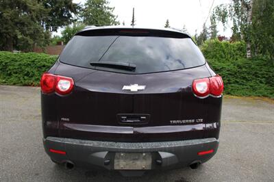 2010 Chevrolet Traverse LTZ   - Photo 12 - Shoreline, WA 98133