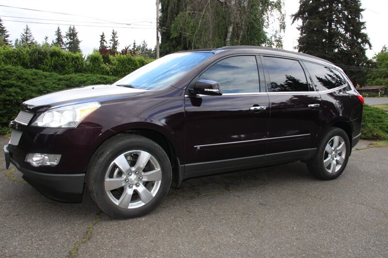 2010 Chevrolet Traverse LTZ   - Photo 1 - Shoreline, WA 98133