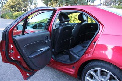 2010 Ford Fusion SEL   - Photo 15 - Shoreline, WA 98133