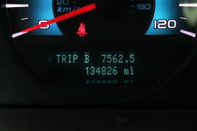 2010 Ford Fusion SEL   - Photo 7 - Shoreline, WA 98133