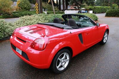 2001 Toyota MR2 Spyder   - Photo 4 - Shoreline, WA 98133