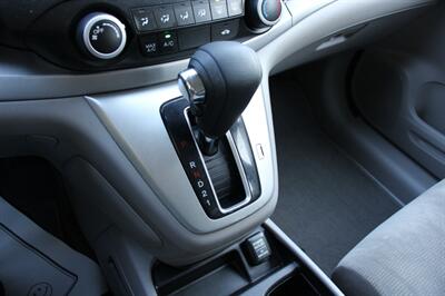 2012 Honda CR-V LX   - Photo 8 - Shoreline, WA 98133