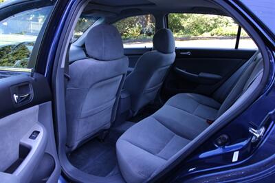 2004 Honda Accord EX   - Photo 15 - Shoreline, WA 98133