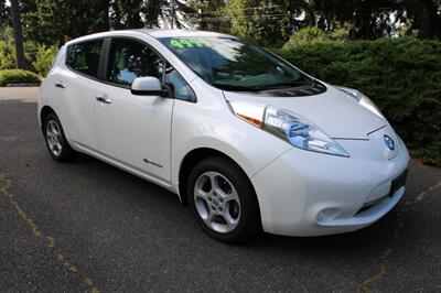 2013 Nissan LEAF SV   - Photo 2 - Shoreline, WA 98133