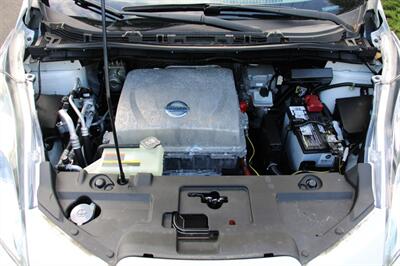 2013 Nissan LEAF SV   - Photo 17 - Shoreline, WA 98133
