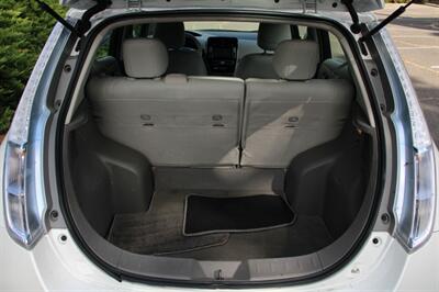 2013 Nissan LEAF SV   - Photo 15 - Shoreline, WA 98133