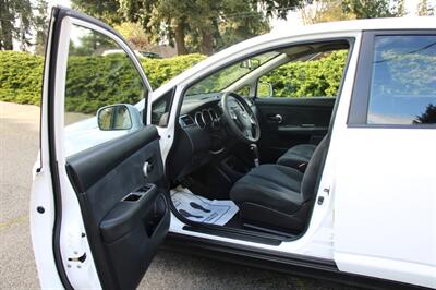 2007 Nissan Versa 1.8 S   - Photo 5 - Shoreline, WA 98133