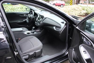 2020 Chevrolet Malibu LT   - Photo 14 - Shoreline, WA 98133