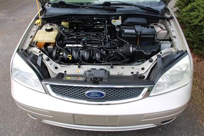 2006 Ford Focus ZXW SES   - Photo 17 - Shoreline, WA 98133