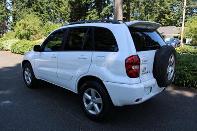 2004 Toyota RAV4 Base 124K MILES   - Photo 4 - Shoreline, WA 98133