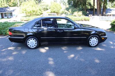 1999 Mercedes-Benz E 320   - Photo 11 - Shoreline, WA 98133