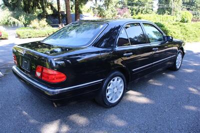 1999 Mercedes-Benz E 320   - Photo 3 - Shoreline, WA 98133
