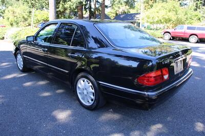 1999 Mercedes-Benz E 320   - Photo 4 - Shoreline, WA 98133
