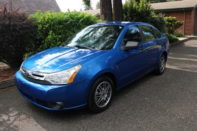 2010 Ford Focus SE   - Photo 1 - Shoreline, WA 98133
