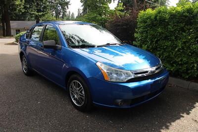 2010 Ford Focus SE   - Photo 2 - Shoreline, WA 98133