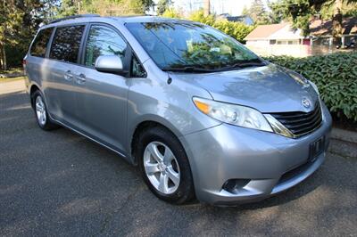 2011 Toyota Sienna LE 8-Passenger   - Photo 2 - Shoreline, WA 98133