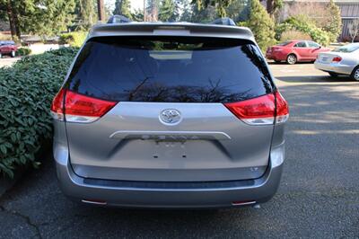 2011 Toyota Sienna LE 8-Passenger   - Photo 11 - Shoreline, WA 98133