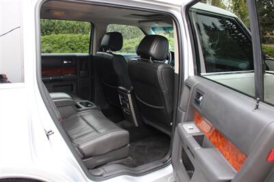 2011 Ford Flex Limited   - Photo 6 - Shoreline, WA 98133