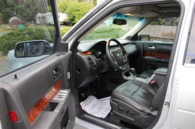 2011 Ford Flex Limited   - Photo 5 - Shoreline, WA 98133