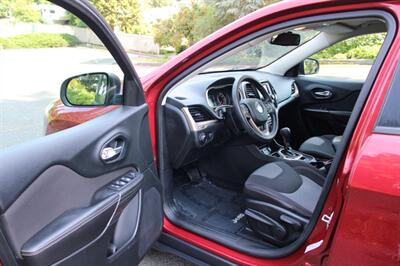 2015 Jeep Cherokee Sport   - Photo 5 - Shoreline, WA 98133