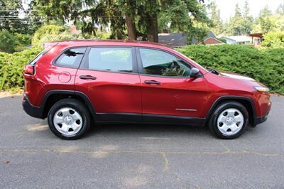 2015 Jeep Cherokee Sport   - Photo 12 - Shoreline, WA 98133
