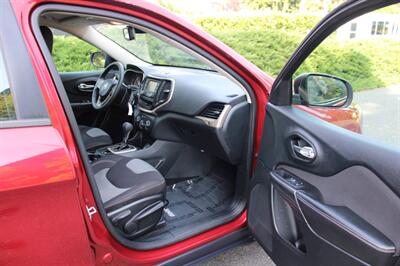 2015 Jeep Cherokee Sport   - Photo 14 - Shoreline, WA 98133