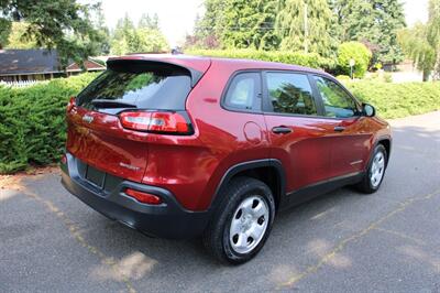 2015 Jeep Cherokee Sport   - Photo 3 - Shoreline, WA 98133