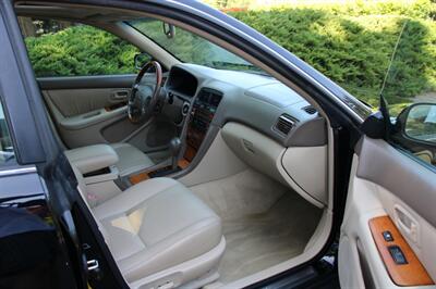 2000 Lexus ES 300   - Photo 14 - Shoreline, WA 98133