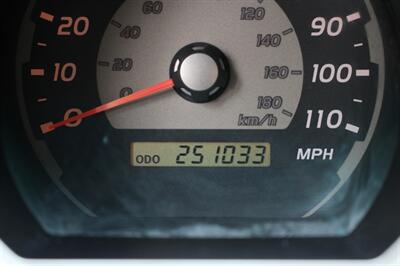 2004 Toyota 4Runner SR5   - Photo 7 - Shoreline, WA 98133