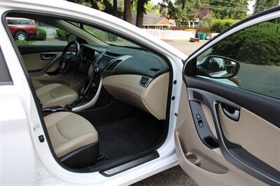 2014 Hyundai Elantra Limited   - Photo 15 - Shoreline, WA 98133