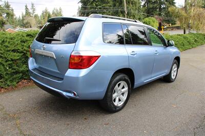 2008 Toyota Highlander   - Photo 3 - Shoreline, WA 98133