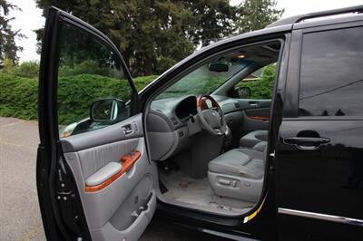 2009 Toyota Sienna Limited   - Photo 5 - Shoreline, WA 98133