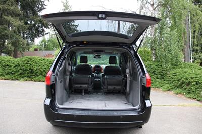 2009 Toyota Sienna Limited   - Photo 19 - Shoreline, WA 98133