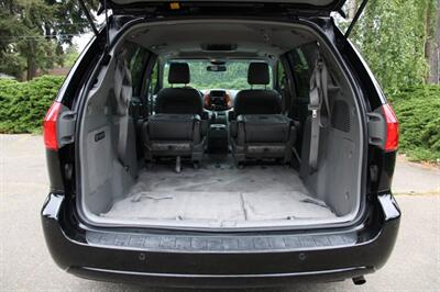 2009 Toyota Sienna Limited   - Photo 18 - Shoreline, WA 98133