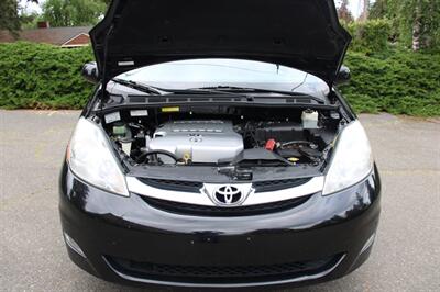 2009 Toyota Sienna Limited   - Photo 21 - Shoreline, WA 98133