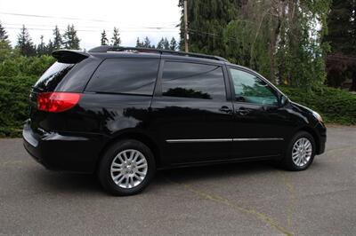 2009 Toyota Sienna Limited   - Photo 3 - Shoreline, WA 98133