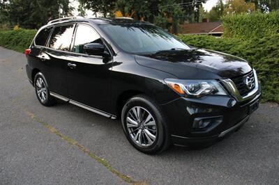 2019 Nissan Pathfinder SL   - Photo 2 - Shoreline, WA 98133