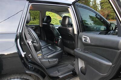 2019 Nissan Pathfinder SL   - Photo 6 - Shoreline, WA 98133