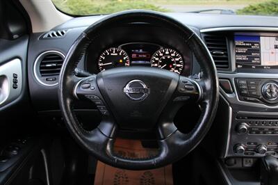2019 Nissan Pathfinder SL   - Photo 19 - Shoreline, WA 98133