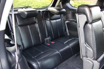 2019 Nissan Pathfinder SL   - Photo 16 - Shoreline, WA 98133