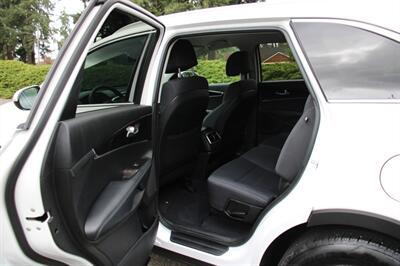 2017 Kia Sorento LX   - Photo 16 - Shoreline, WA 98133