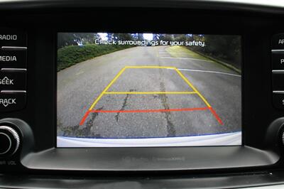 2017 Kia Sorento LX   - Photo 9 - Shoreline, WA 98133