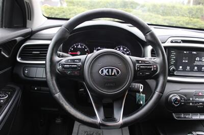 2017 Kia Sorento LX   - Photo 21 - Shoreline, WA 98133