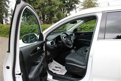 2017 Kia Sorento LX   - Photo 5 - Shoreline, WA 98133